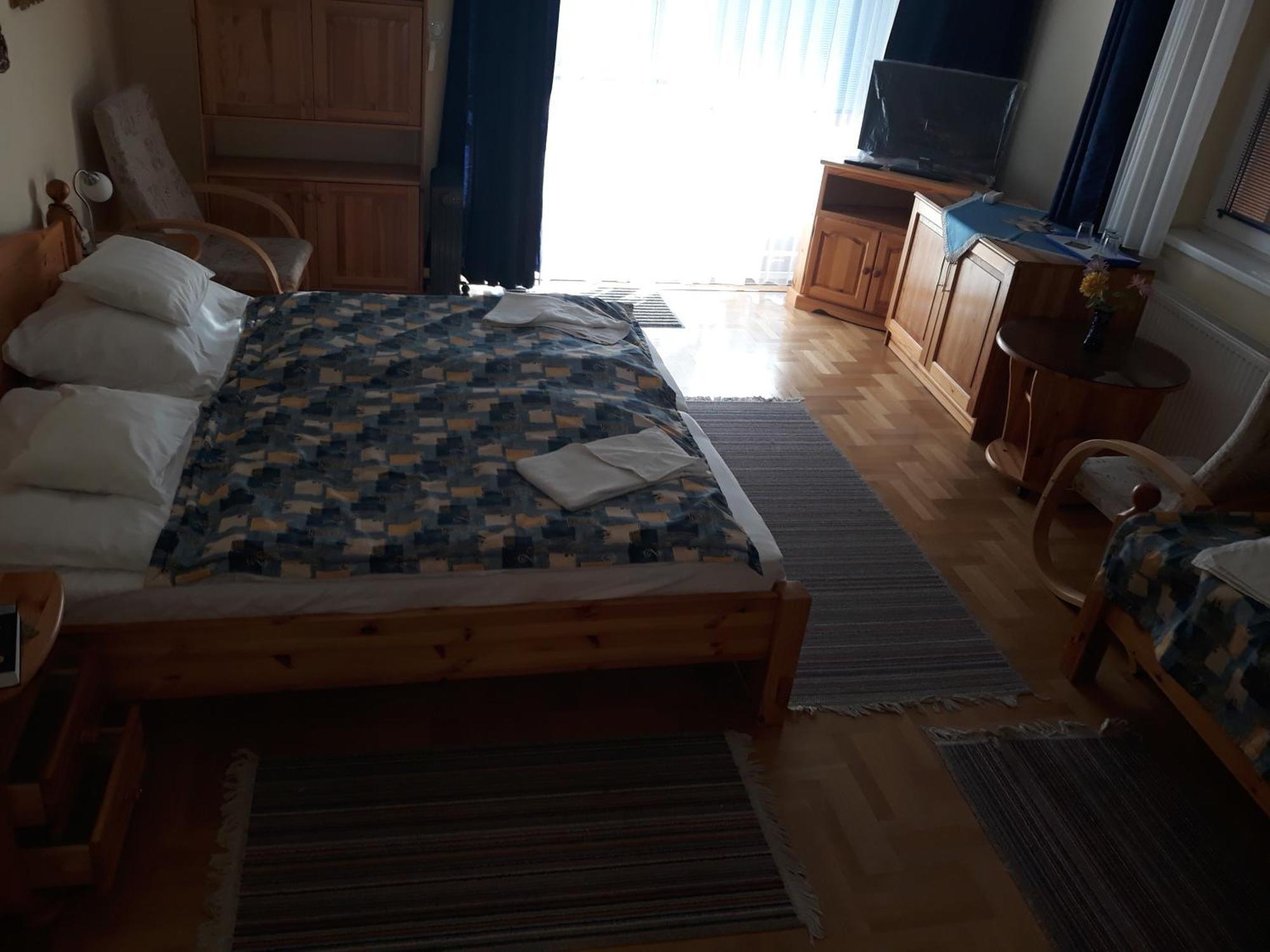 Kenézy Lux Apartman Vendégház Hajdúszoboszló Exterior foto
