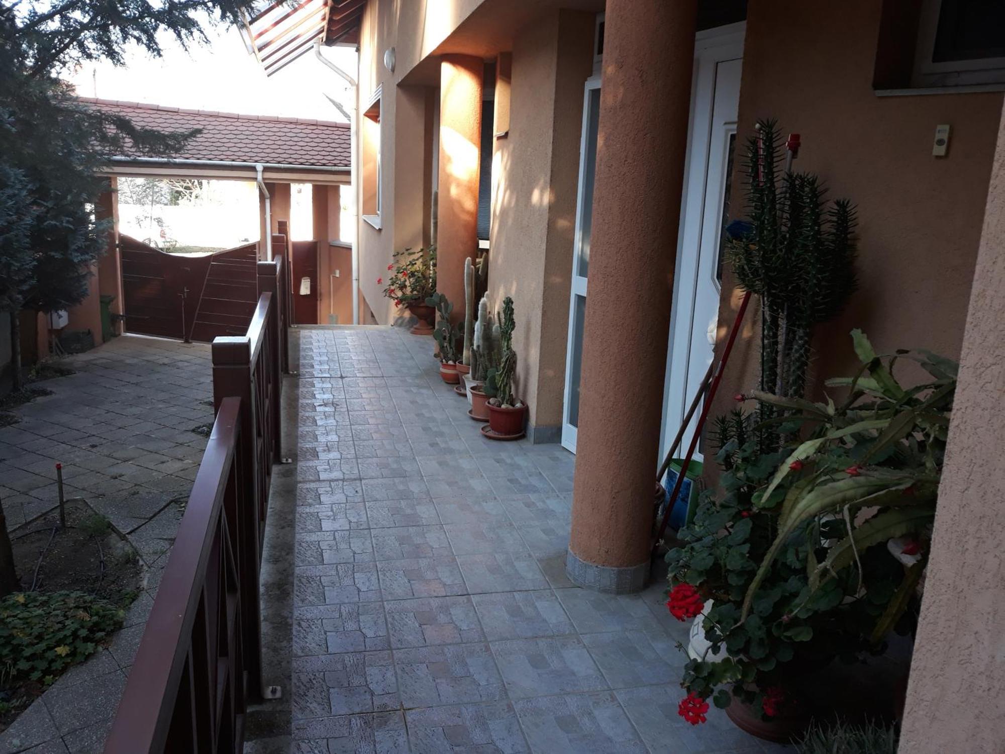 Kenézy Lux Apartman Vendégház Hajdúszoboszló Exterior foto
