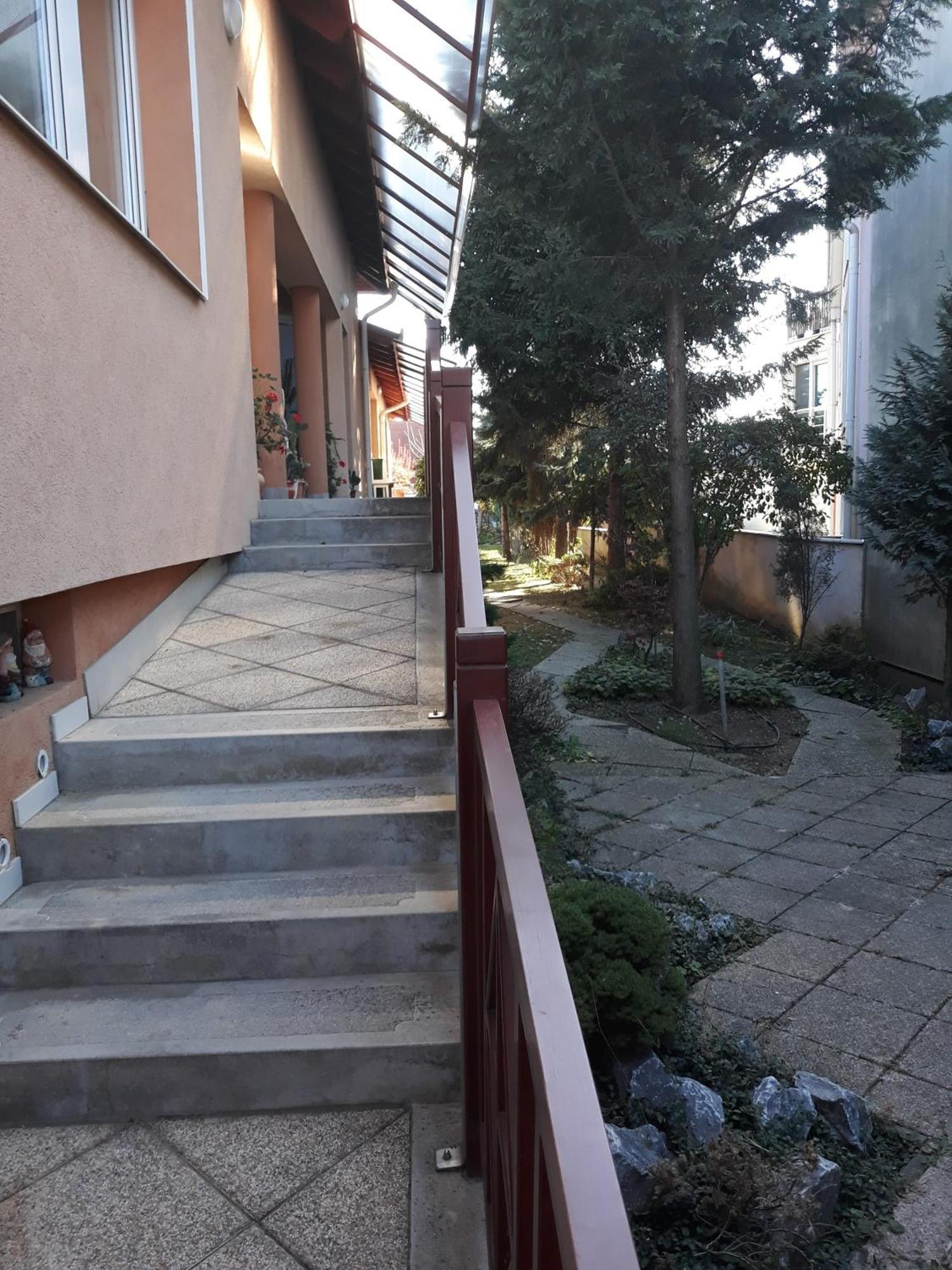 Kenézy Lux Apartman Vendégház Hajdúszoboszló Exterior foto