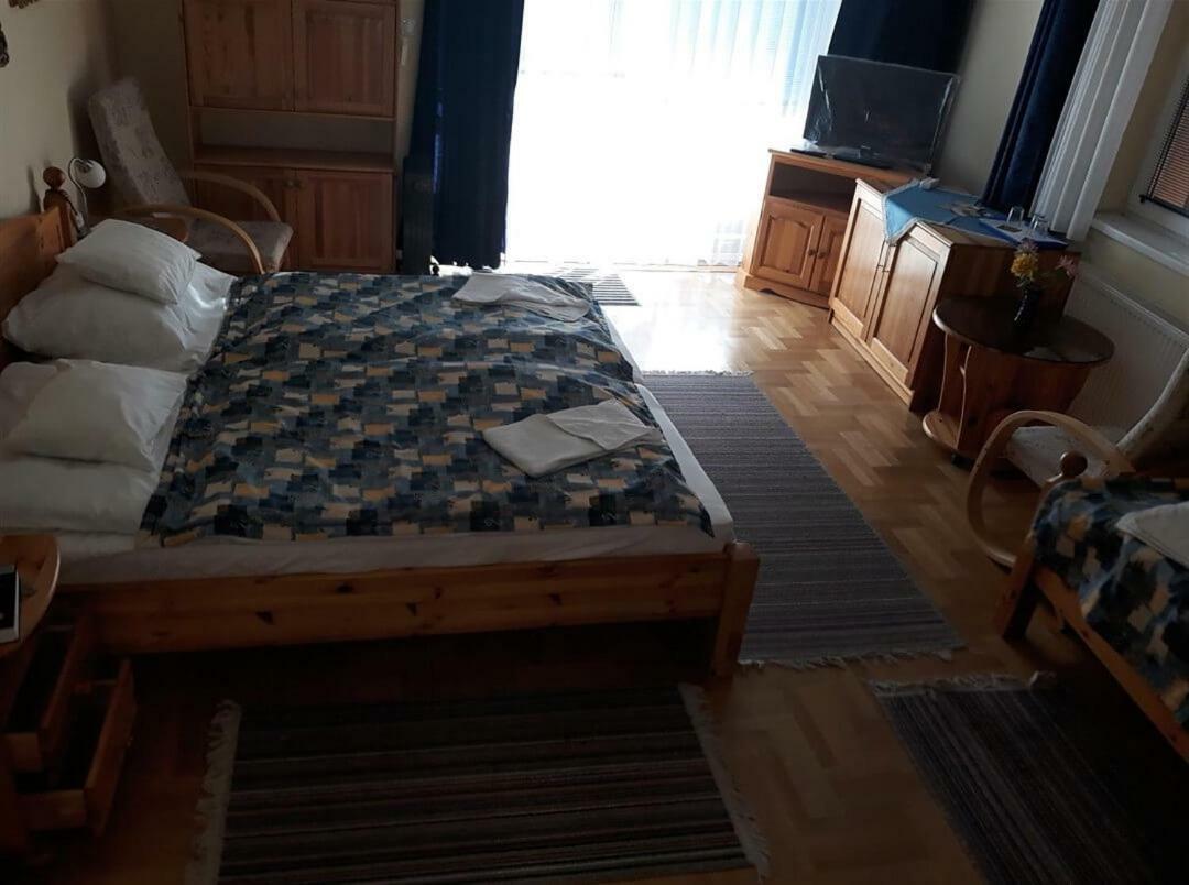 Kenézy Lux Apartman Vendégház Hajdúszoboszló Exterior foto
